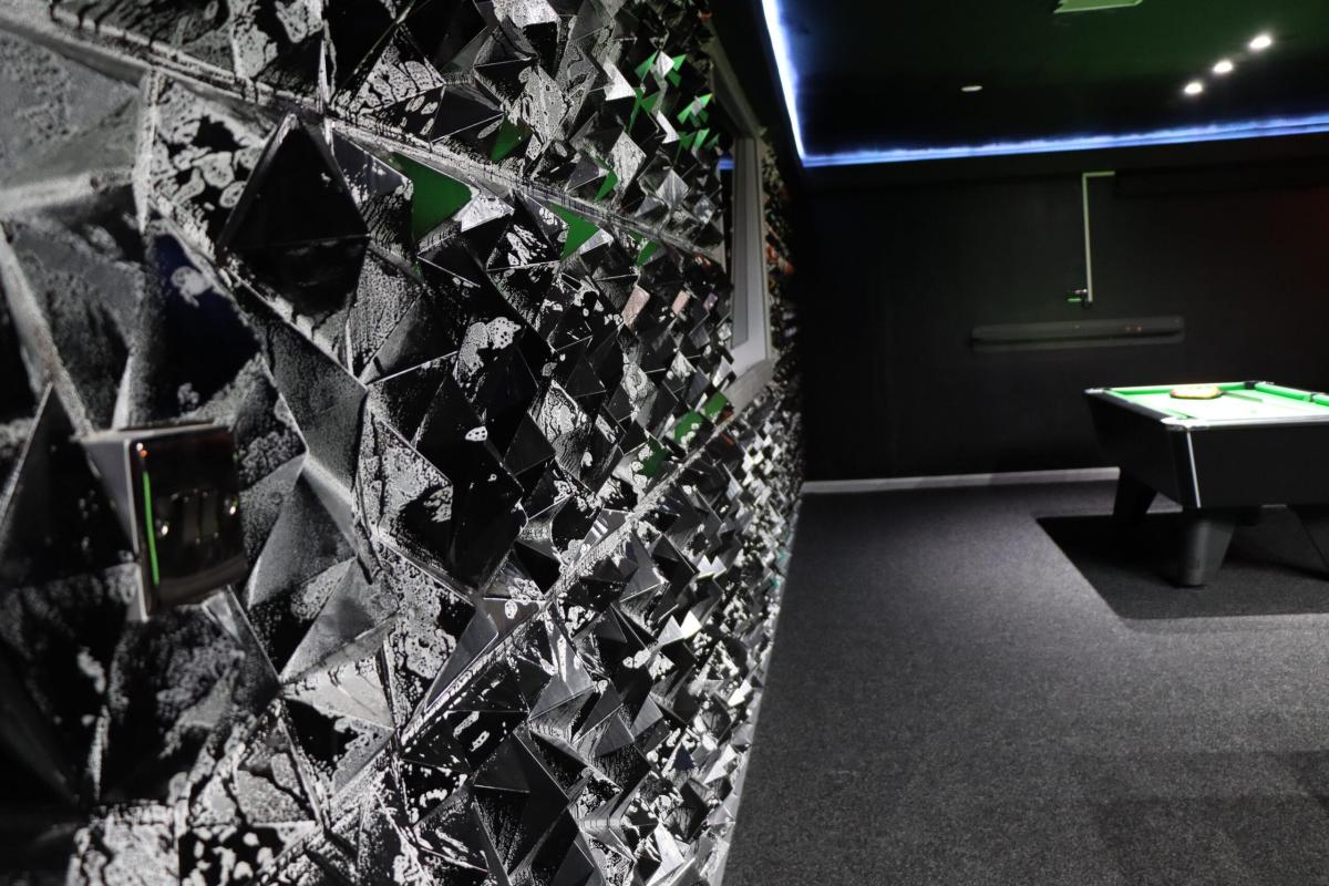 Black Room